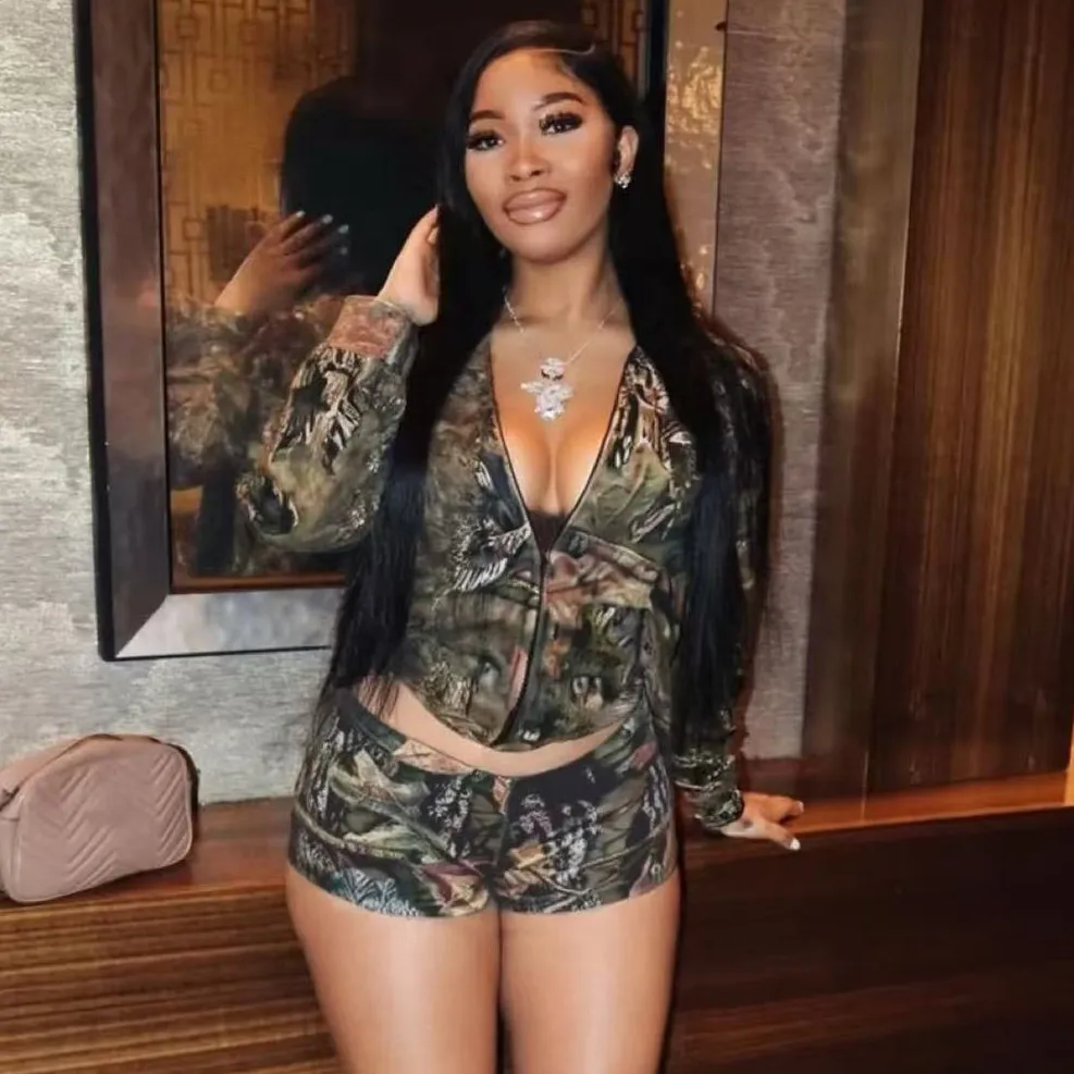 Women Fashion Sexy Summer Print Long Sleeve Hooded Cardigan Tight Shorts Two-Piece Set