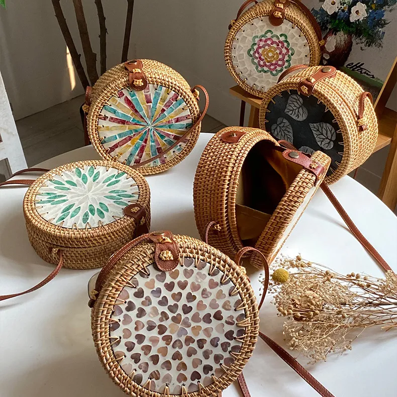Women Fashion Casual Rattan Woven Multicolor Shell Mori Basket Hand-Woven Vacation Straw Shoulder Bags