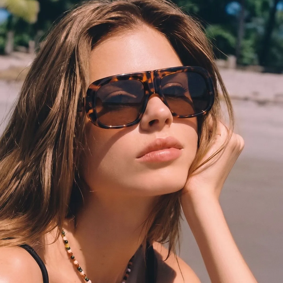 Women Fashion Square Frame UV Protection PC Sunglasses AC Lens