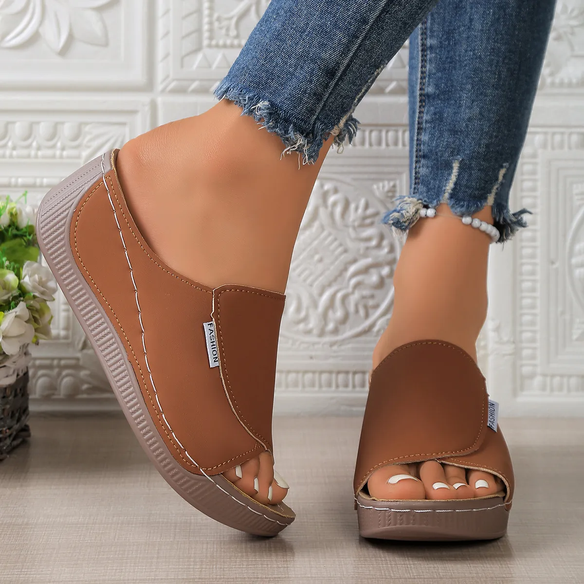 Women's Fashion Casual Solid Color Peep-Toe Platform Wedge Slippers