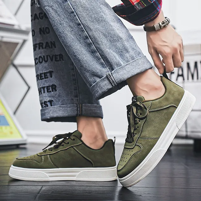 Men's Fashion Casual Solid Color Soft Bottom Sneakers