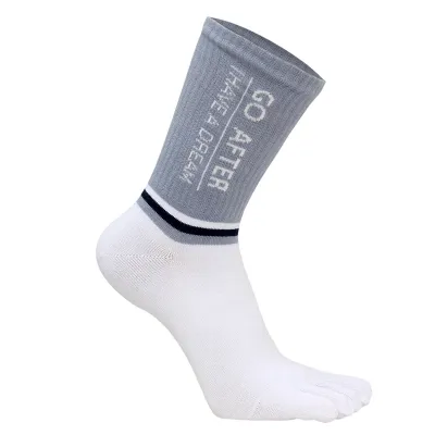 Men Fashion Cotton Mid-Barrel Five-Finger Socks
