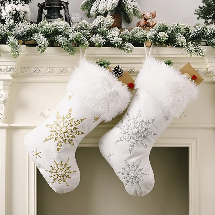 Christmas Decoration Flannel Pearl Snowflake Gift Stocking