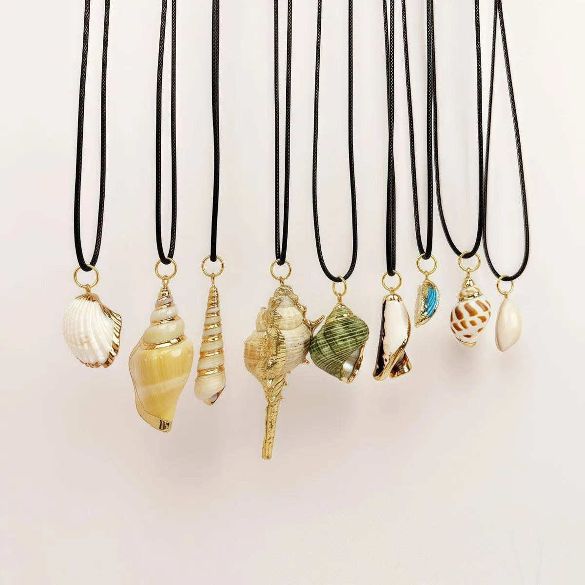 Women Fashion Ocean Wax Leather Rope Electroplated Natural Shell Conch Pendant Necklace 5pcs/Set