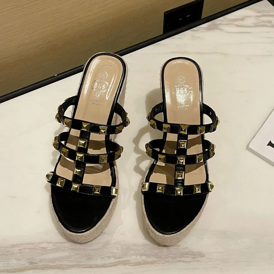 Women Fashion Summer Rivet High-Heeled Woven Straw Wedge Platform Slippers