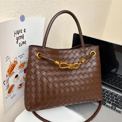 Women Fashion Casual Solid Color Pattern Large Capacity Handbag