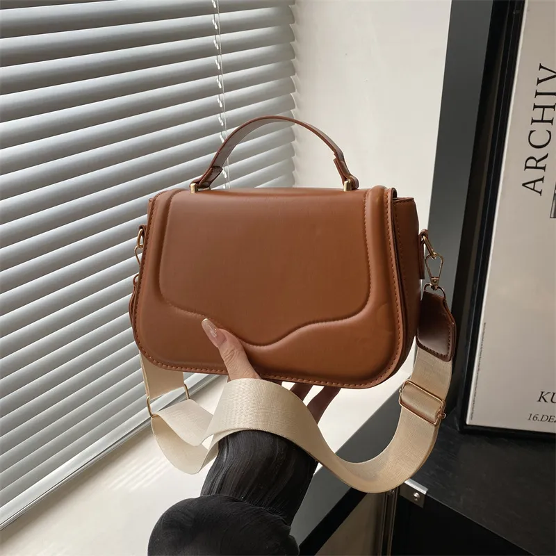 Women Fashion Casual Simple Solid Color Square Handbag