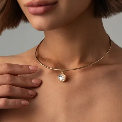 Women Fashion Oval Rhinestone Pendant Collar Necklace