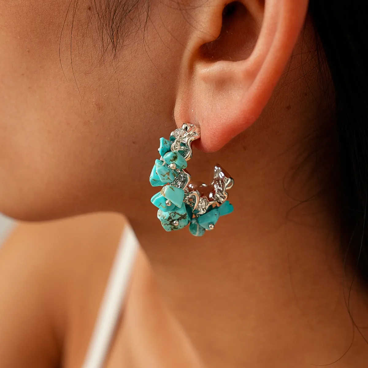 Women Fashion Retro Irregular Geometric Beaded Stone Pleated C- Shaped Earrings