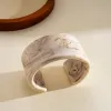 Beige-Flower