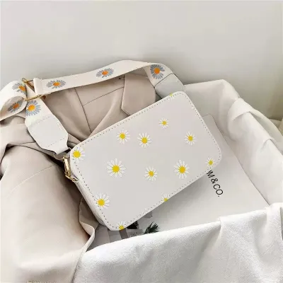 Fashionable Daisy Square Wide Shoulder Strap Crossbody Bag
