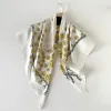 W90257-White Yellow