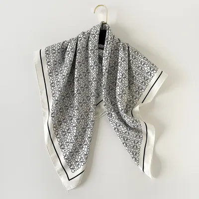Women Fashion Casual Animal Stripe 90cm Square Scarf