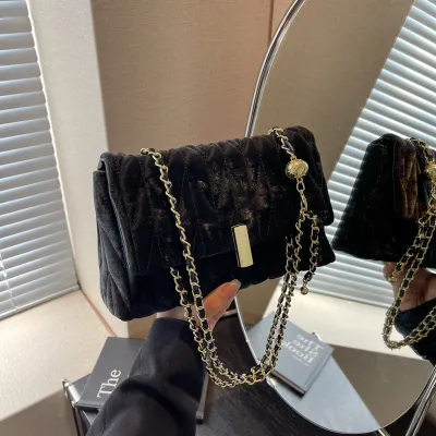 Women Fashion Casual Solid Color Rhomboid Chain Small Square Shoulder Bag