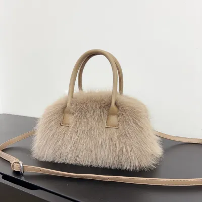Autumn And Winter Fashion Plush Handbag