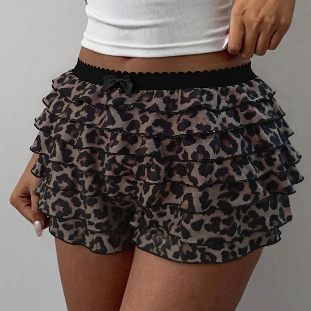 Women Fashion Summer Leopard Multi-Layer Ruffled Low Waist Shorts