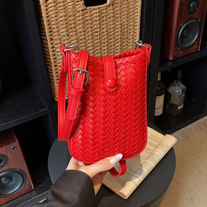 Women Fashion Casual Solid Color Soft Woven Pattern Shoulder Bag
