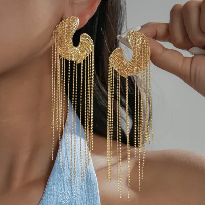 Women Fashion Exaggerated Metal Style C- Shaped Tassel Earrings