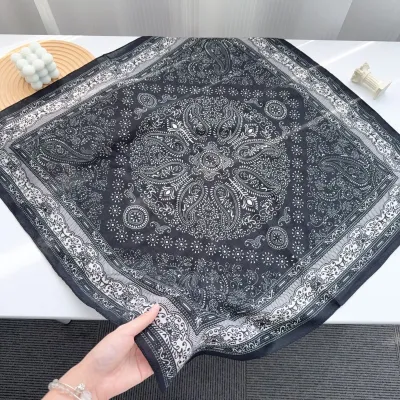Women Fashion Casual Printed Silk Square Scarf