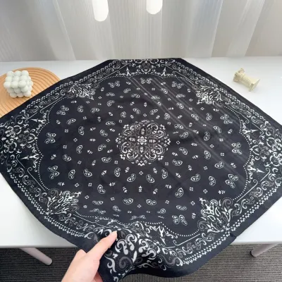 Women Fashion Casual Printed Silk Square Scarf