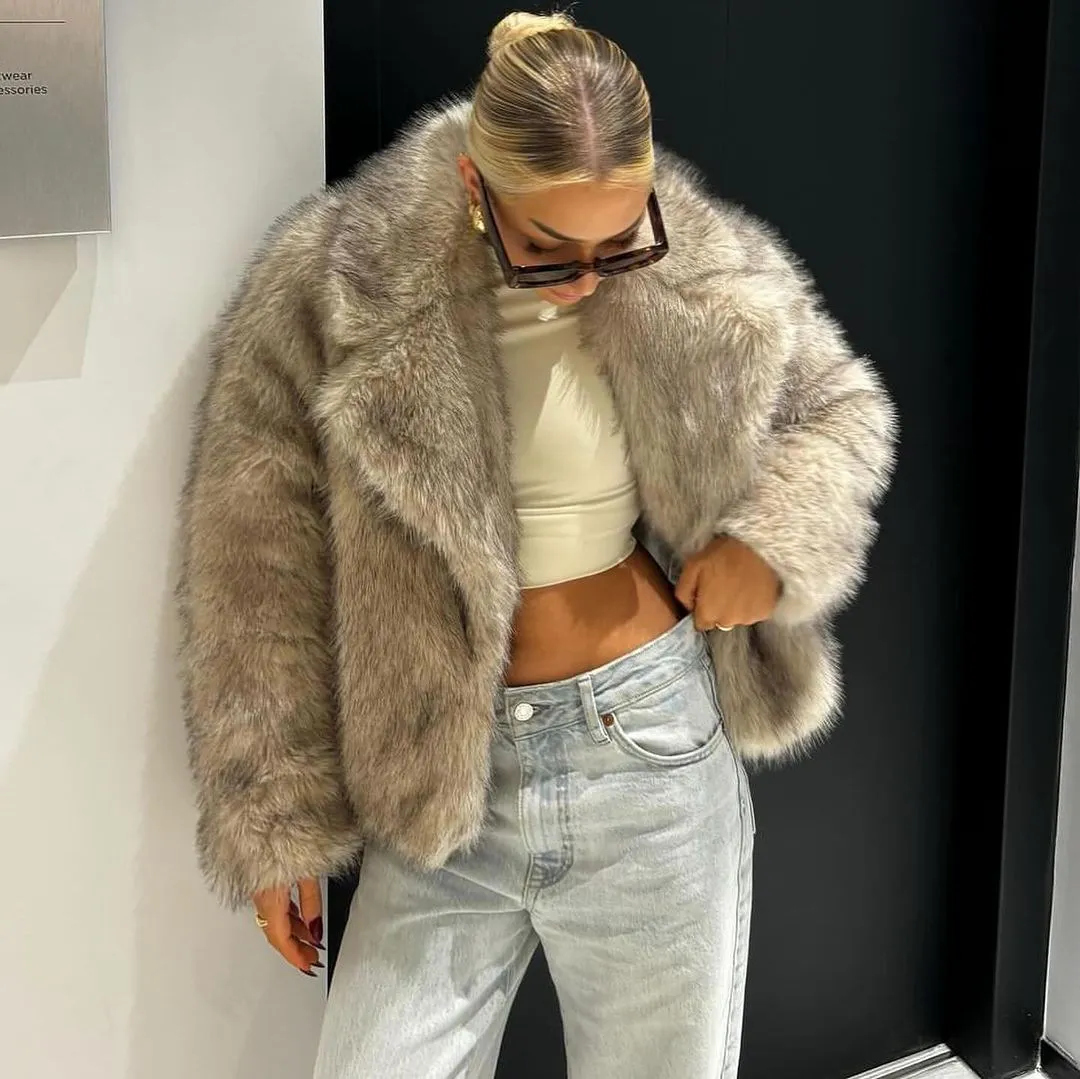 Women Winter Fashion Lapel Faux Fur Plush Coat
