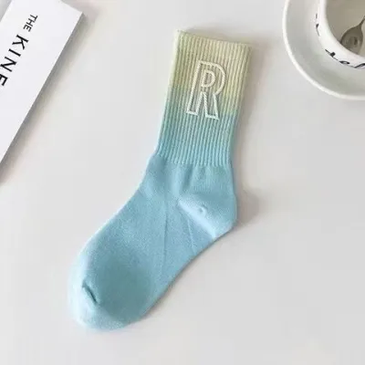 Fashion Gradient Letter R Socks