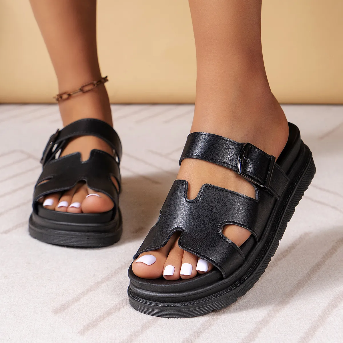 Women Fashion Casual Solid Color Round-Toe Platform Slippers