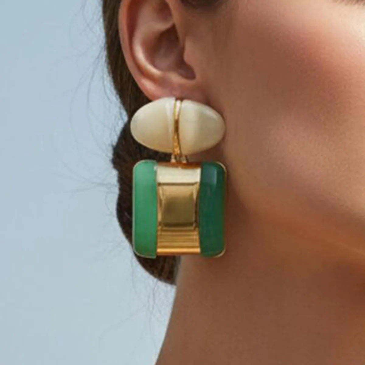 Women Fashion Retro Contrast Color Geometric Resin Earrings