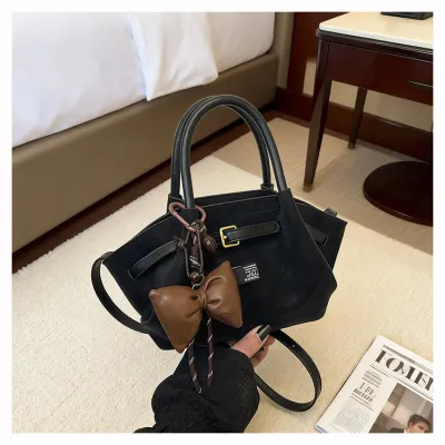 Women Fashion Retro Simple Frosted Large Capacity Handbag