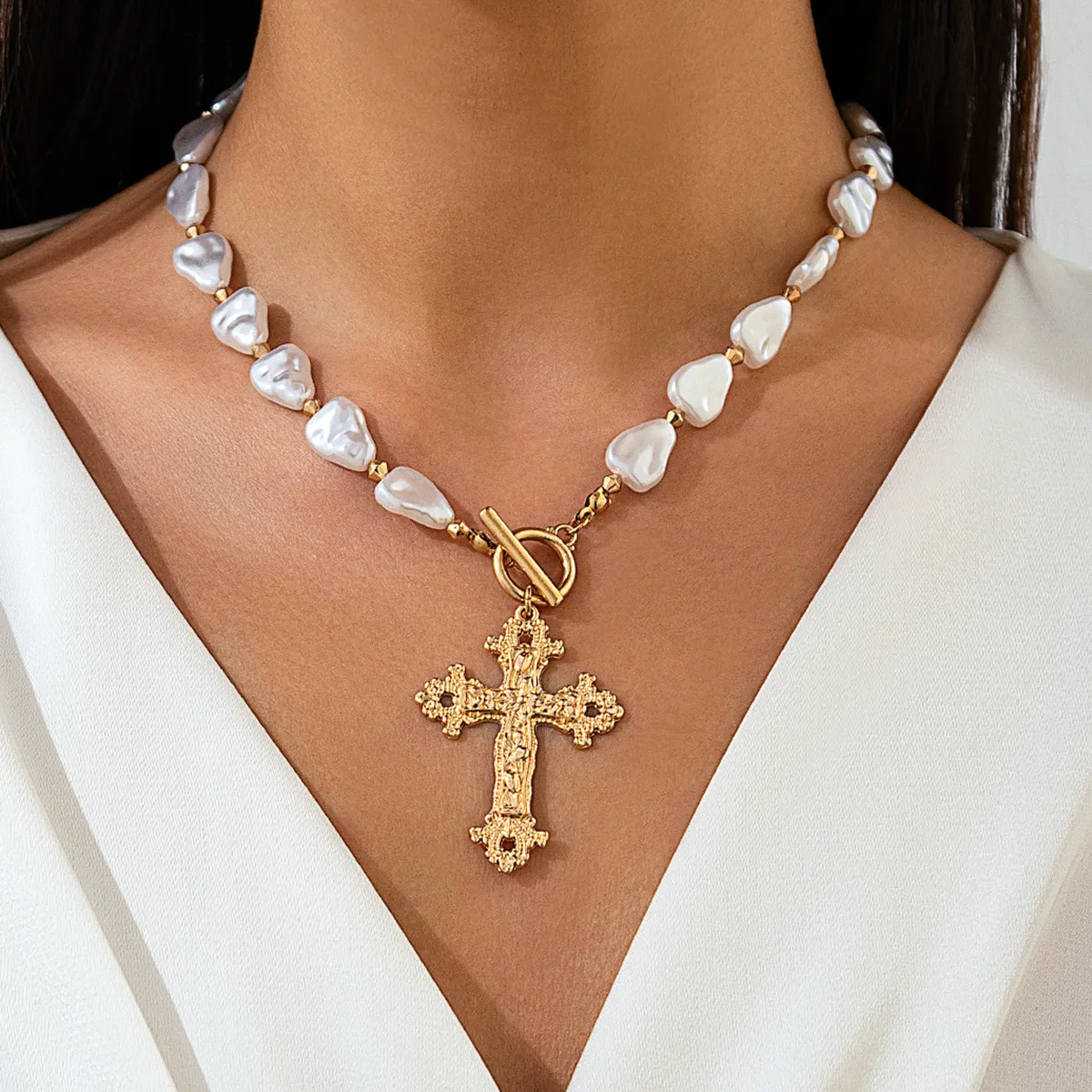 Women Fashion Baroque Special-Shaped Pearl Beaded Clavicle Chain Necklace