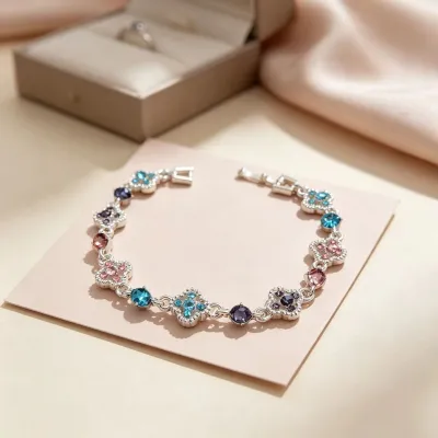 Fashion Multicolor Rhinestone Floral Four-Leaf Clover Bracelet