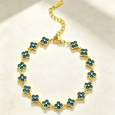 Fashion Rhinestone Four-Leaf Clover Bracelet