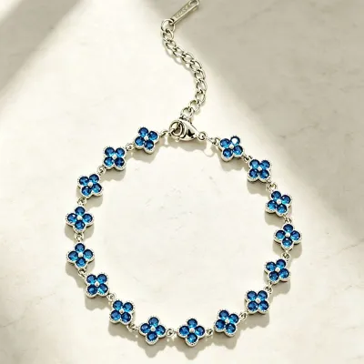 Fashion Rhinestone Four-Leaf Clover Bracelet