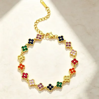 Fashion Rhinestone Four-Leaf Clover Bracelet