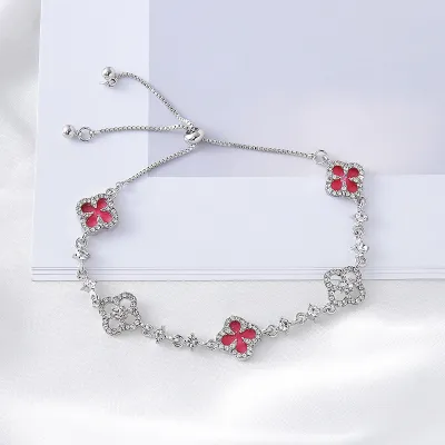 Fashion Rhinestone Four-Leaf Clover Bracelet