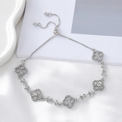 Fashion Rhinestone Four-Leaf Clover Bracelet