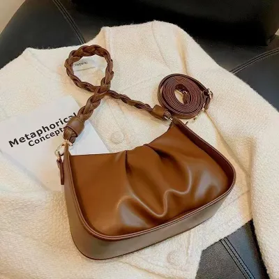 Women Fashion Causal Retro Solid Color Cloud Pleated Shoulder Bag