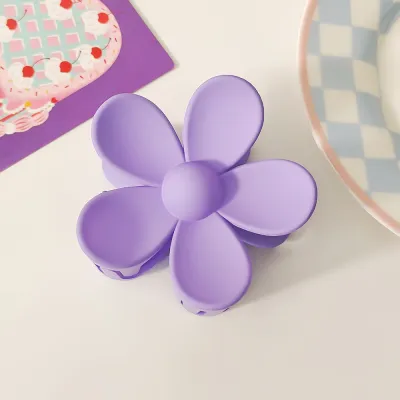 Simple Solid Color Floral Hairpin