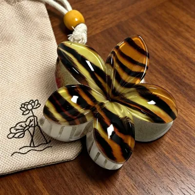 Retro Leopard Floral Grip Clip