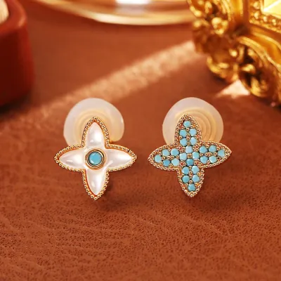 Women Fashion Asymmetric Zircon Natural Fritillaria Four-Leaf Clover Earrings