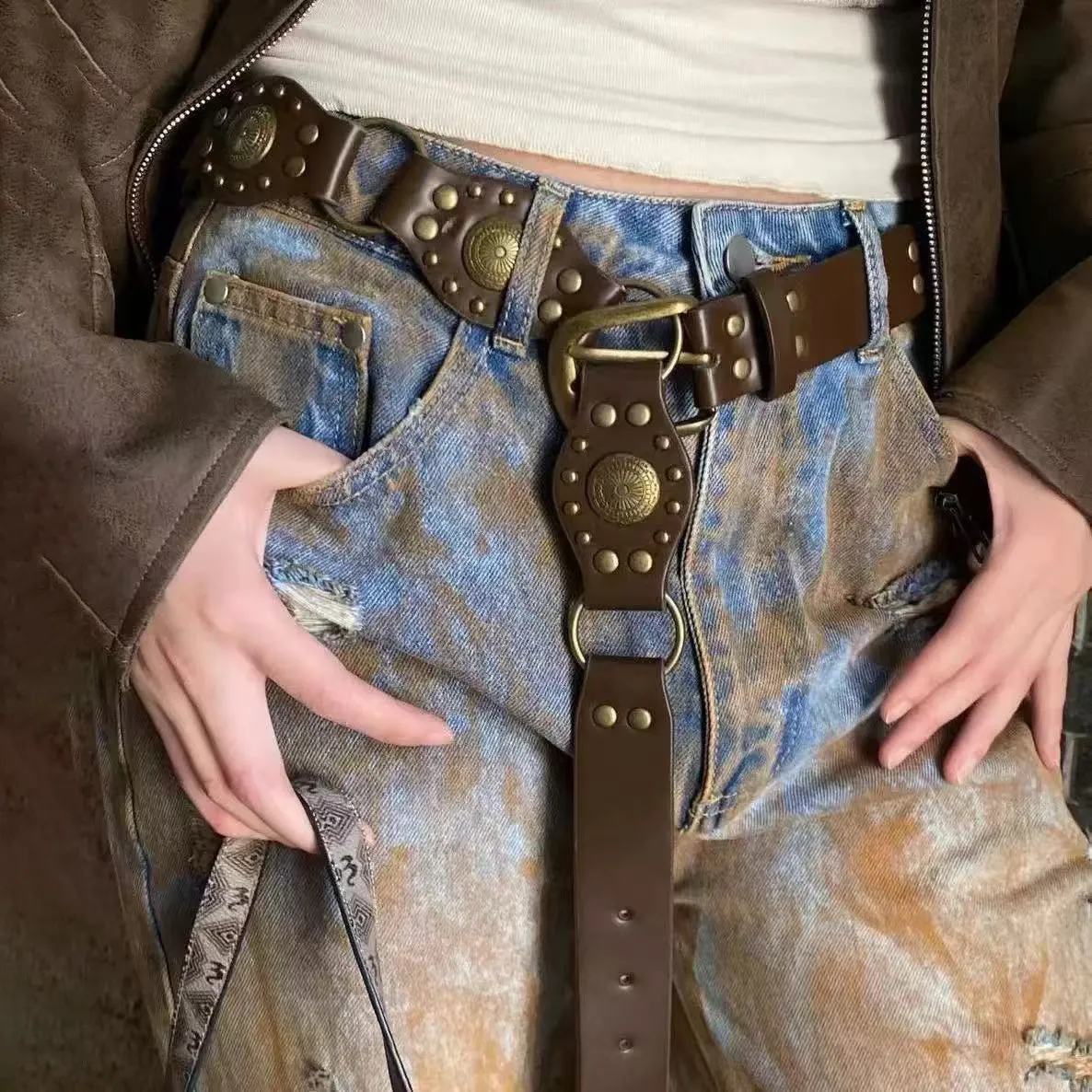 Fashion Retro Rivet Buckle Belt