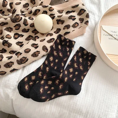Women Fashion Casual Leopard Mid-Length Socks
