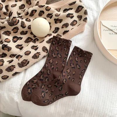 Women Fashion Casual Leopard Mid-Length Socks