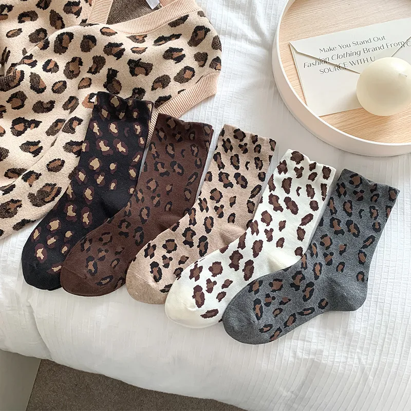 Women Fashion Casual Leopard Mid-Length Socks