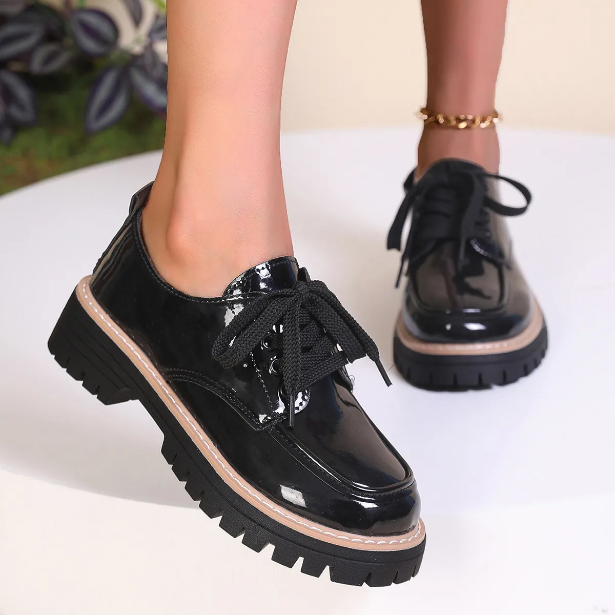 Women Fashion Casaul British Style Leather Round-Toe Lace-Up Platform Loafers