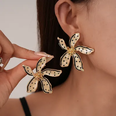 Fashion Wave Dot Floral Earrings