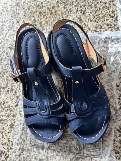 Women Fashion Casual Solid Color Peep-Toe Thick Heeled Sandals