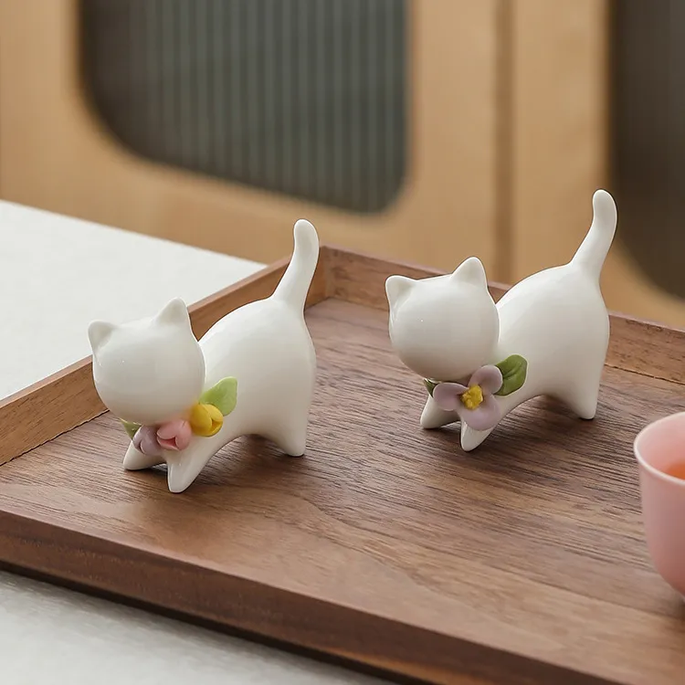 Fashion Cute Ceramic Small Cat Ornaments Tea Ceremony Accessories