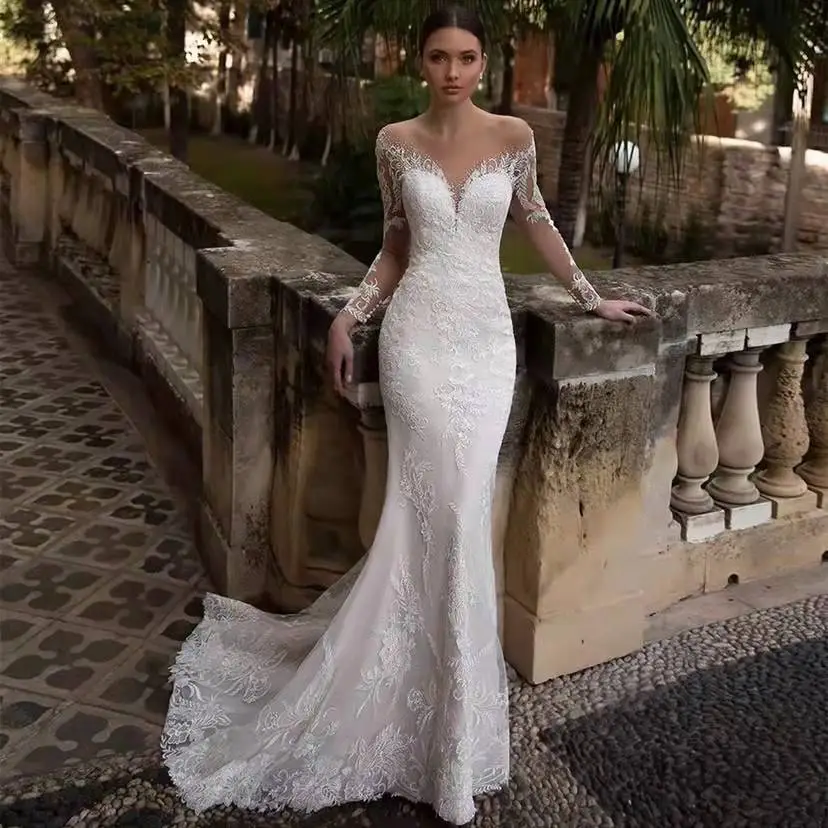 Women'S Elegant Lace Stitching V-Neck Fishtail White Wedding Dress