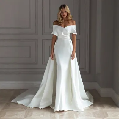 Women Elegant Off-Shoulder White Tail Wedding Dress
